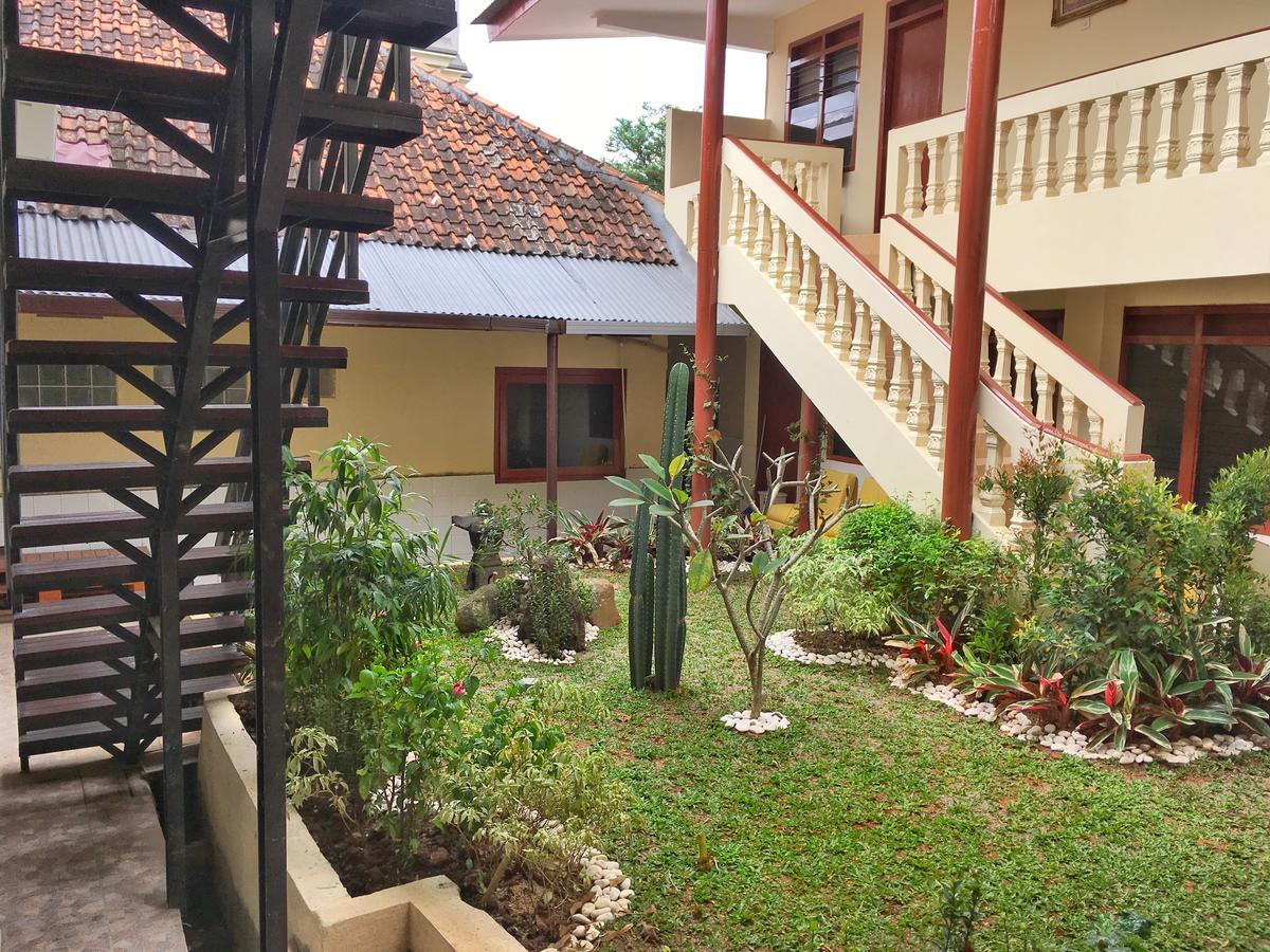 Indekost Bogor Hotel Exterior photo